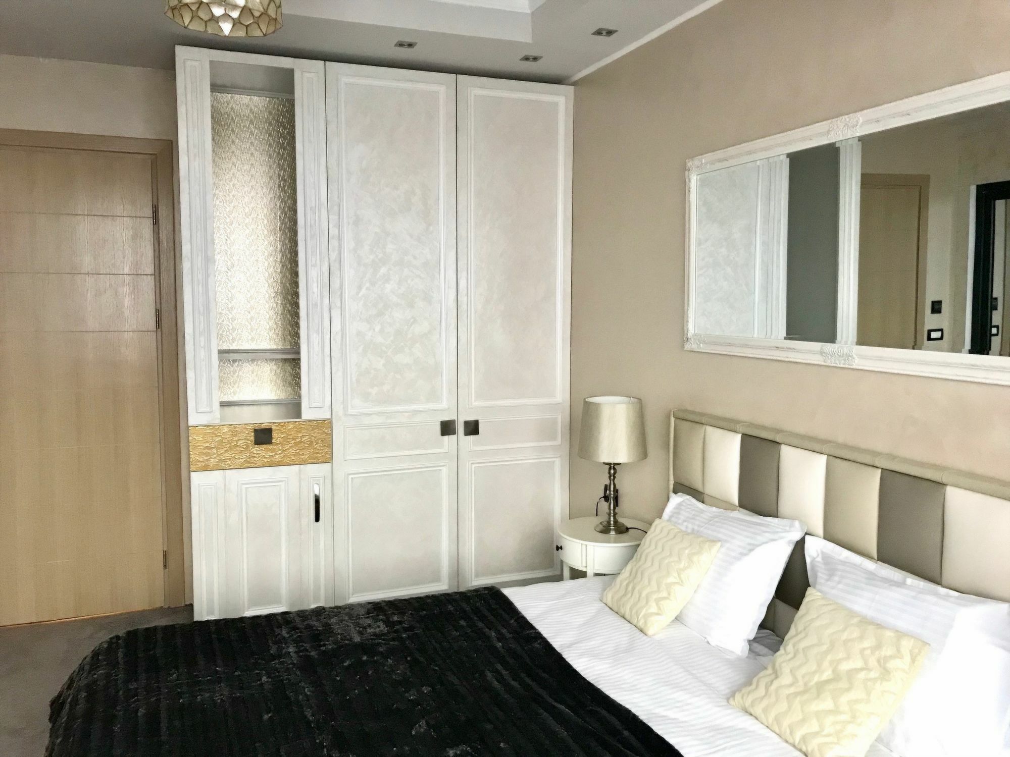 Brater Luxury Hotel Букурещ Екстериор снимка